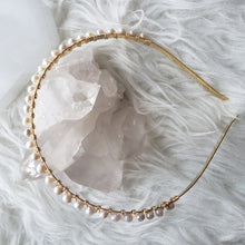 Load image into Gallery viewer, Fresh Water Pearl Gold Headband
